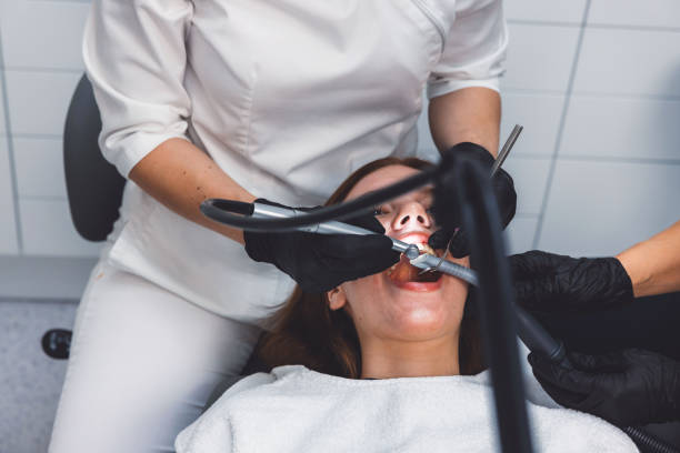 Best Emergency Tooth Extraction in Roman Forest, TX